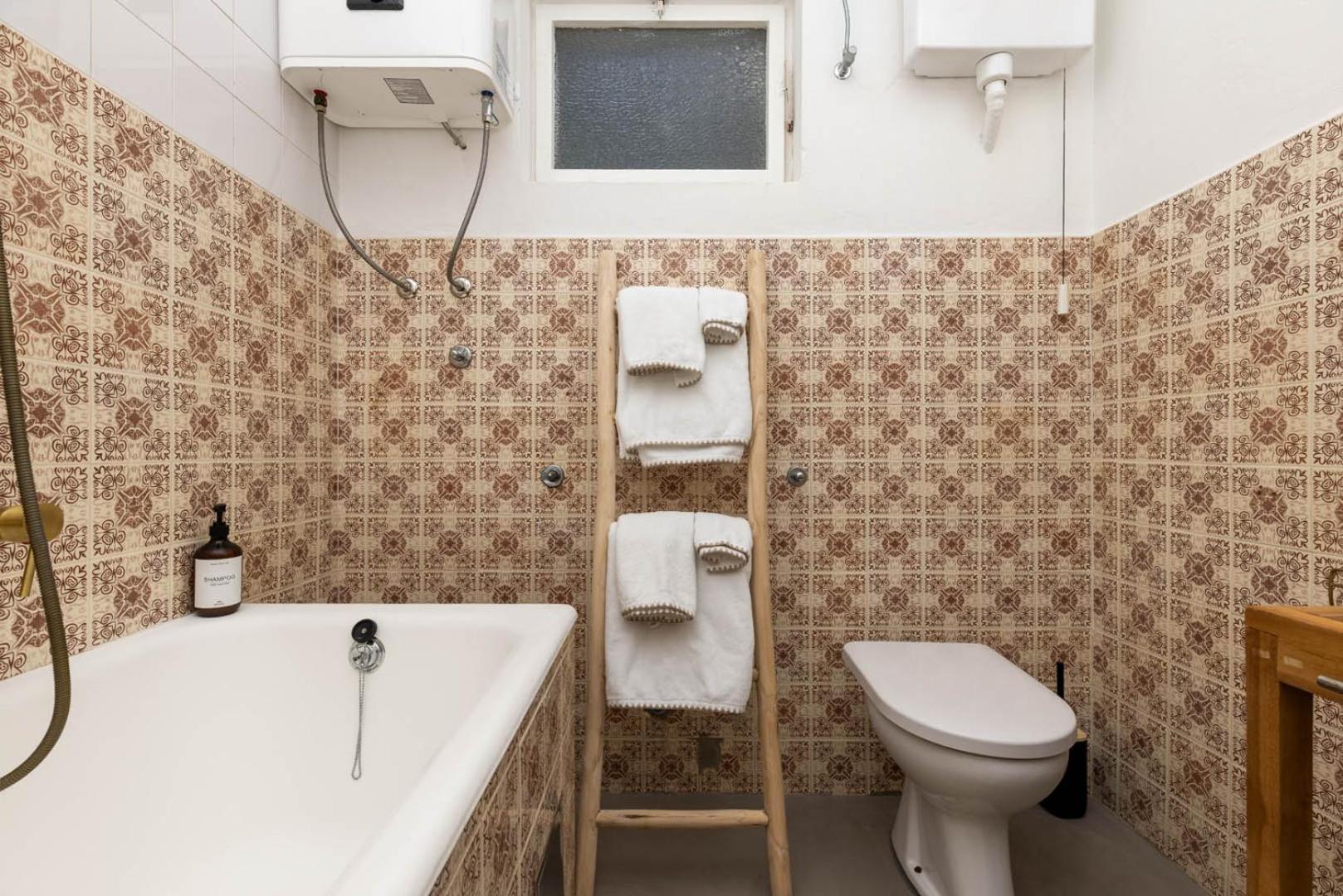Alaburic Rooms & Apartment มาลีโลชินจ์ ภายนอก รูปภาพ
